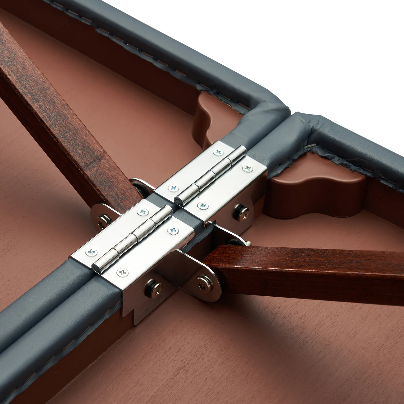 Массажный стол складной Master NewPort